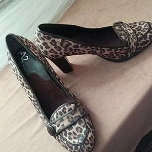Shoes leopard print